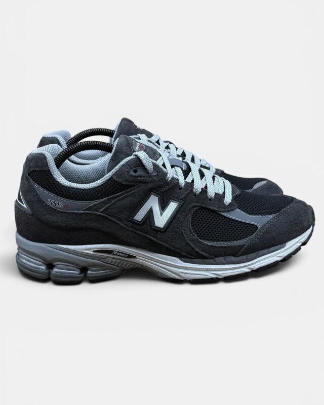 New Balance 2002R