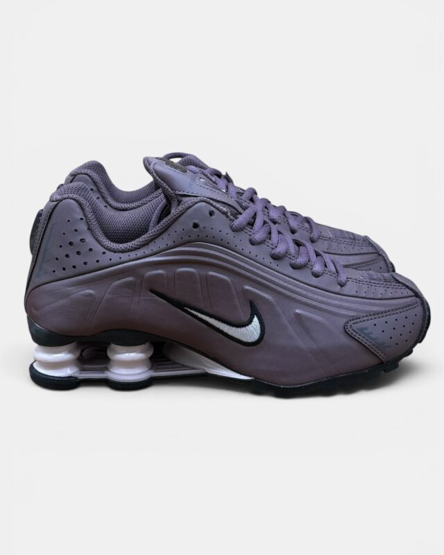 Nike Shox R4